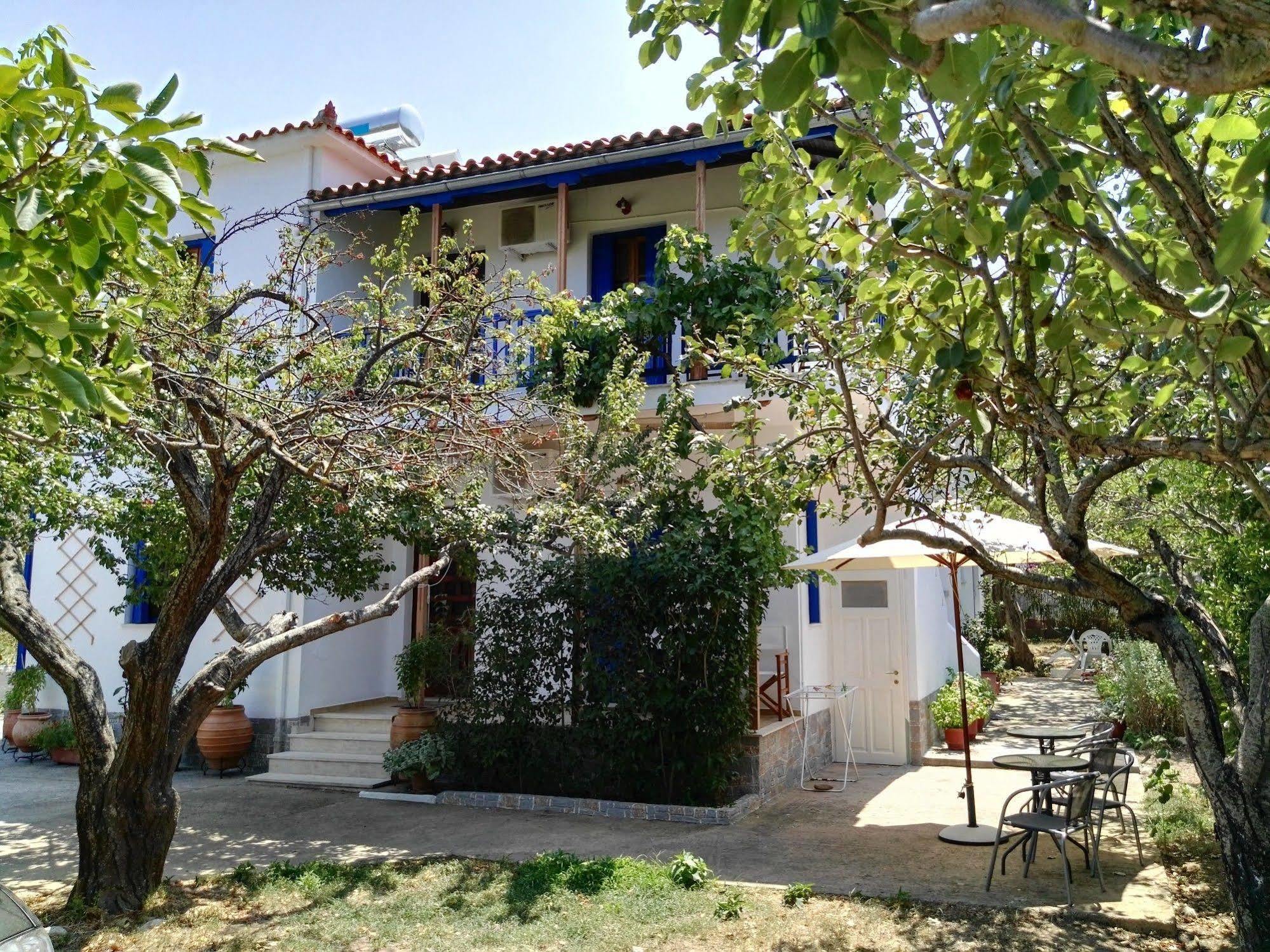 Rastoni Guest House Skopelos Экстерьер фото