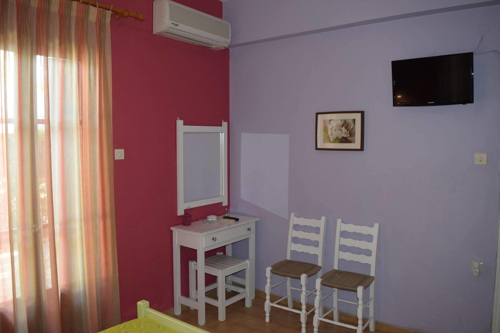 Rastoni Guest House Skopelos Экстерьер фото